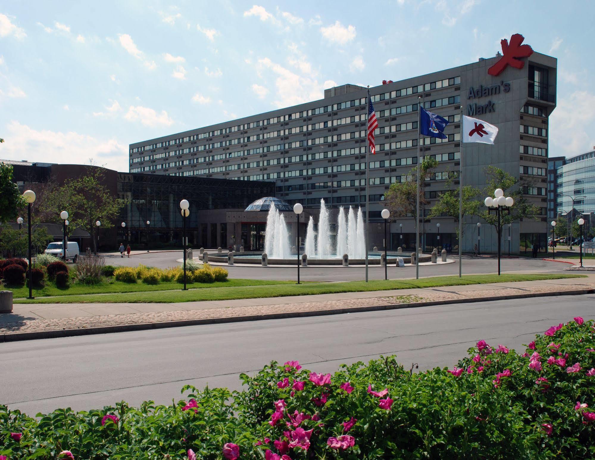 Ramada By Wyndham Buffalo Downtown Zewnętrze zdjęcie
